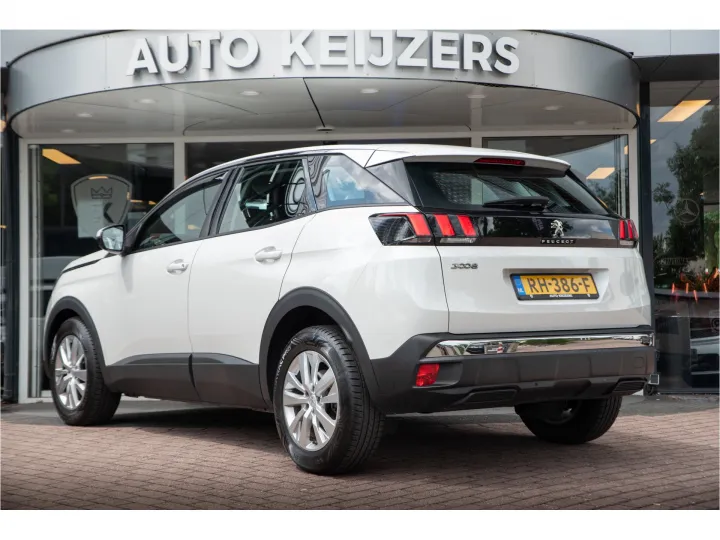 Peugeot 3008 1.2 PureTech Blue Lease Executive  Image 4